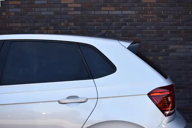 Volkswagen Polo view 23