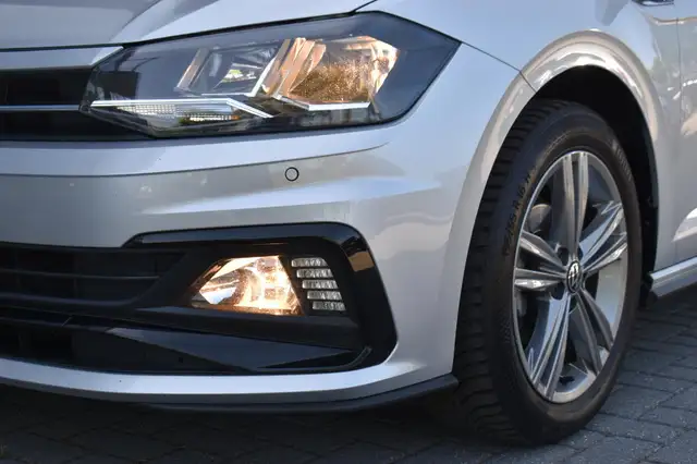 Volkswagen Polo view 16