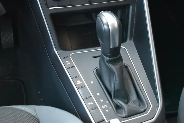 Volkswagen Polo view 8