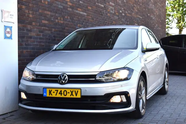 Volkswagen Polo view 9