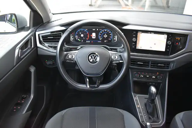 Volkswagen Polo view 14
