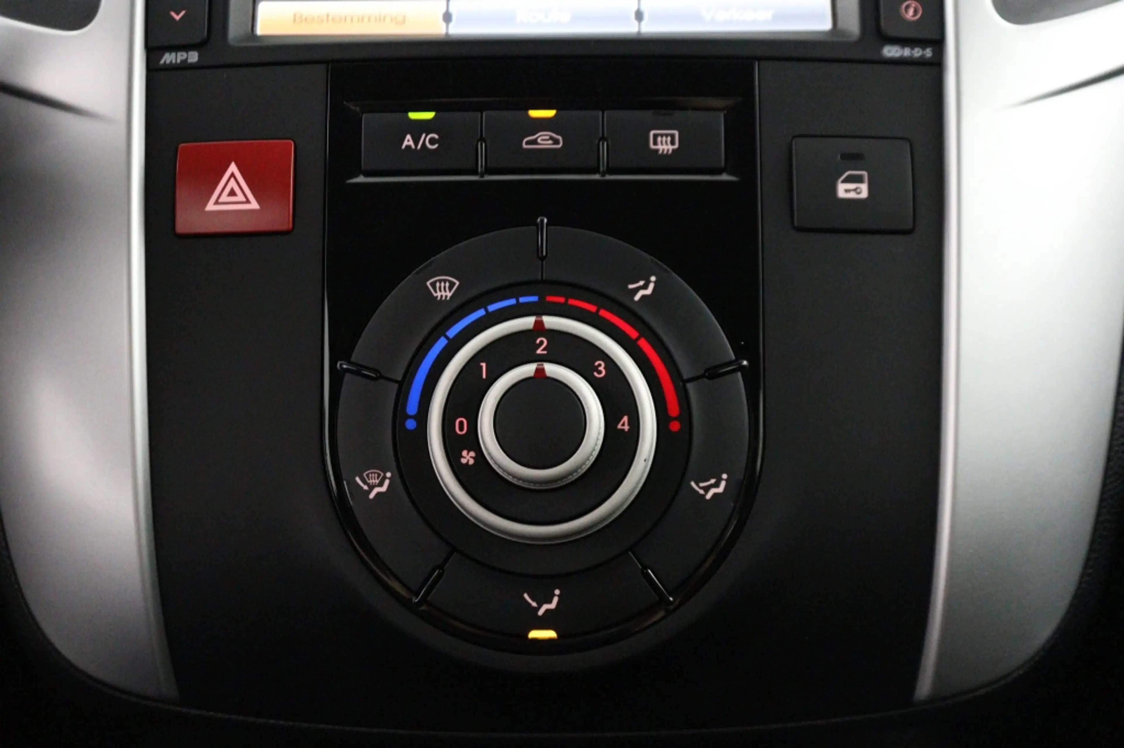 Kia Venga 1.4 CVVT Seven * Navi * Trekhaak * Cruise Control — photo 26