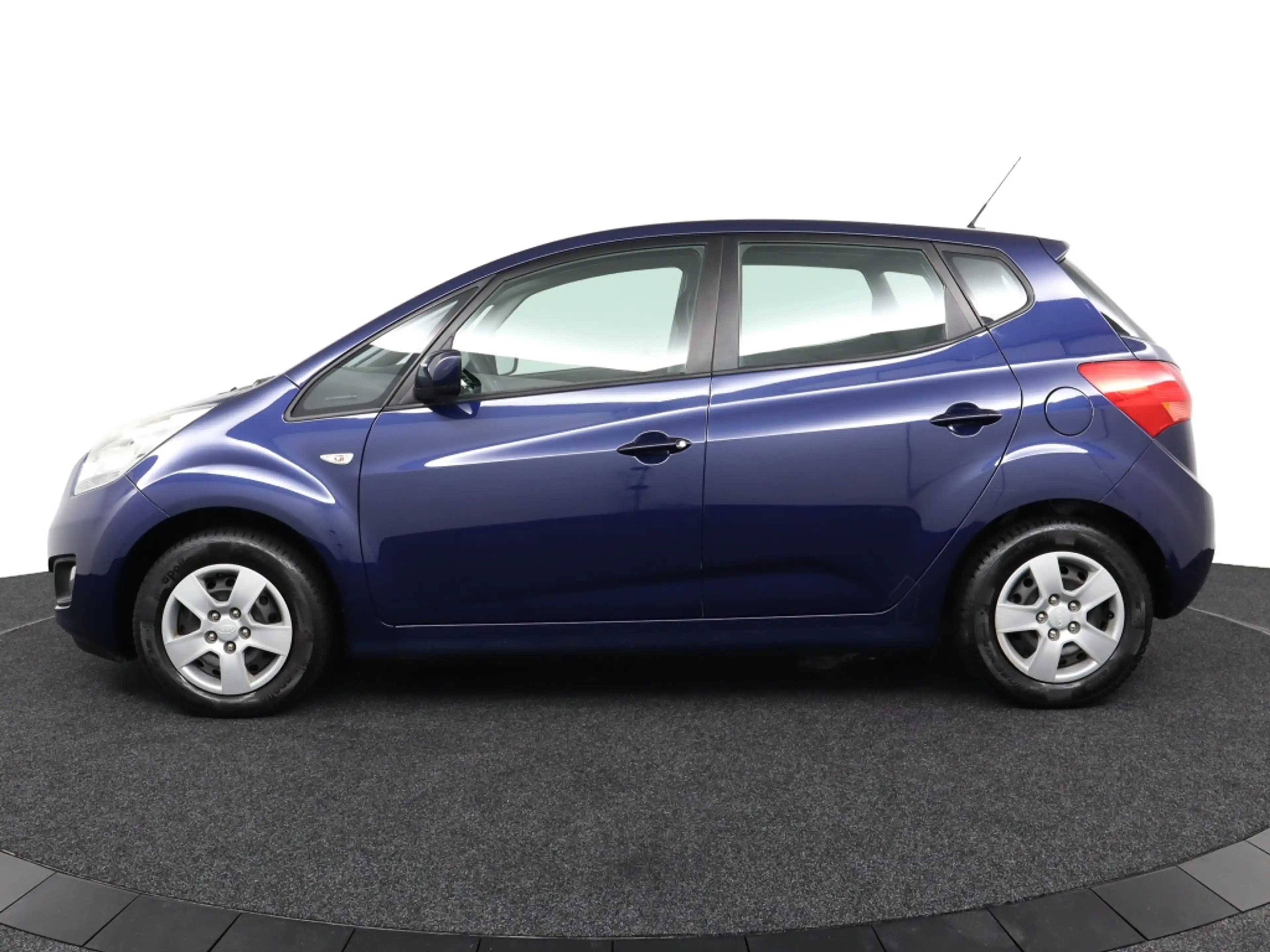 Kia Venga 1.4 CVVT Seven * Navi * Trekhaak * Cruise Control — photo 6