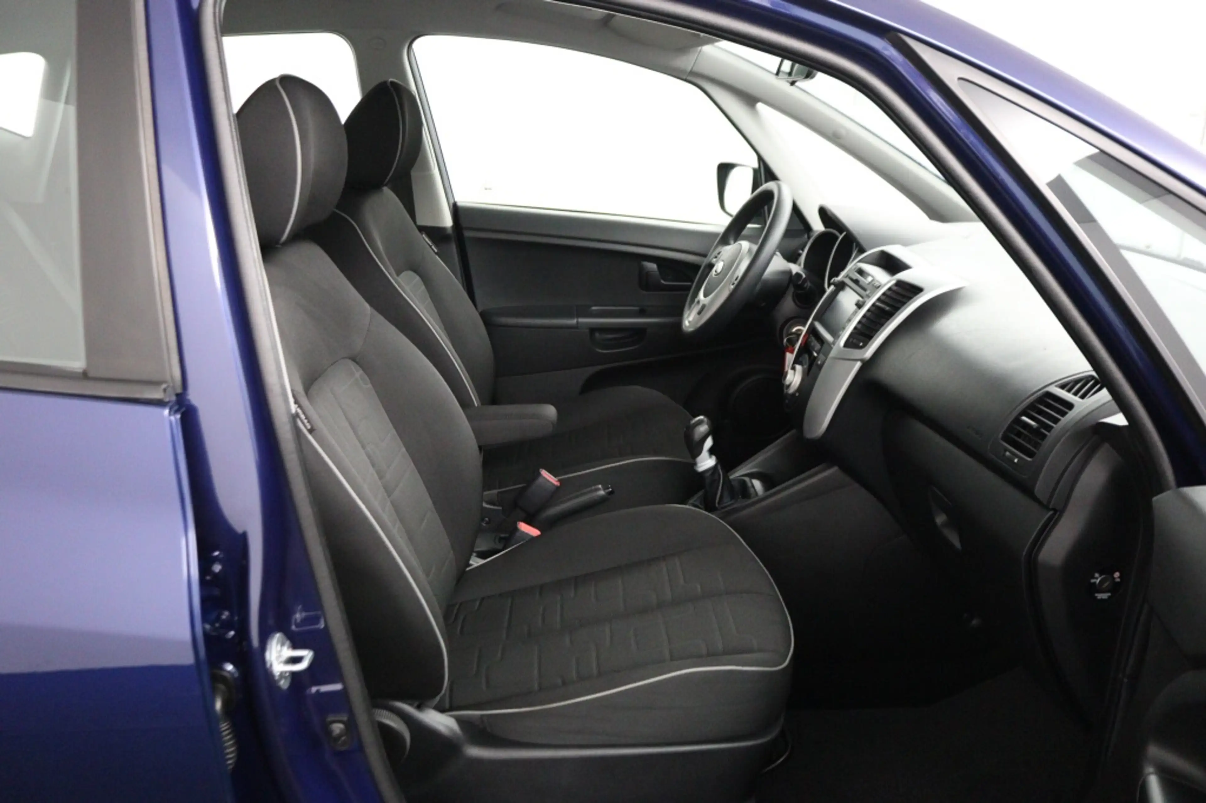 Kia Venga 1.4 CVVT Seven * Navi * Trekhaak * Cruise Control — photo 46
