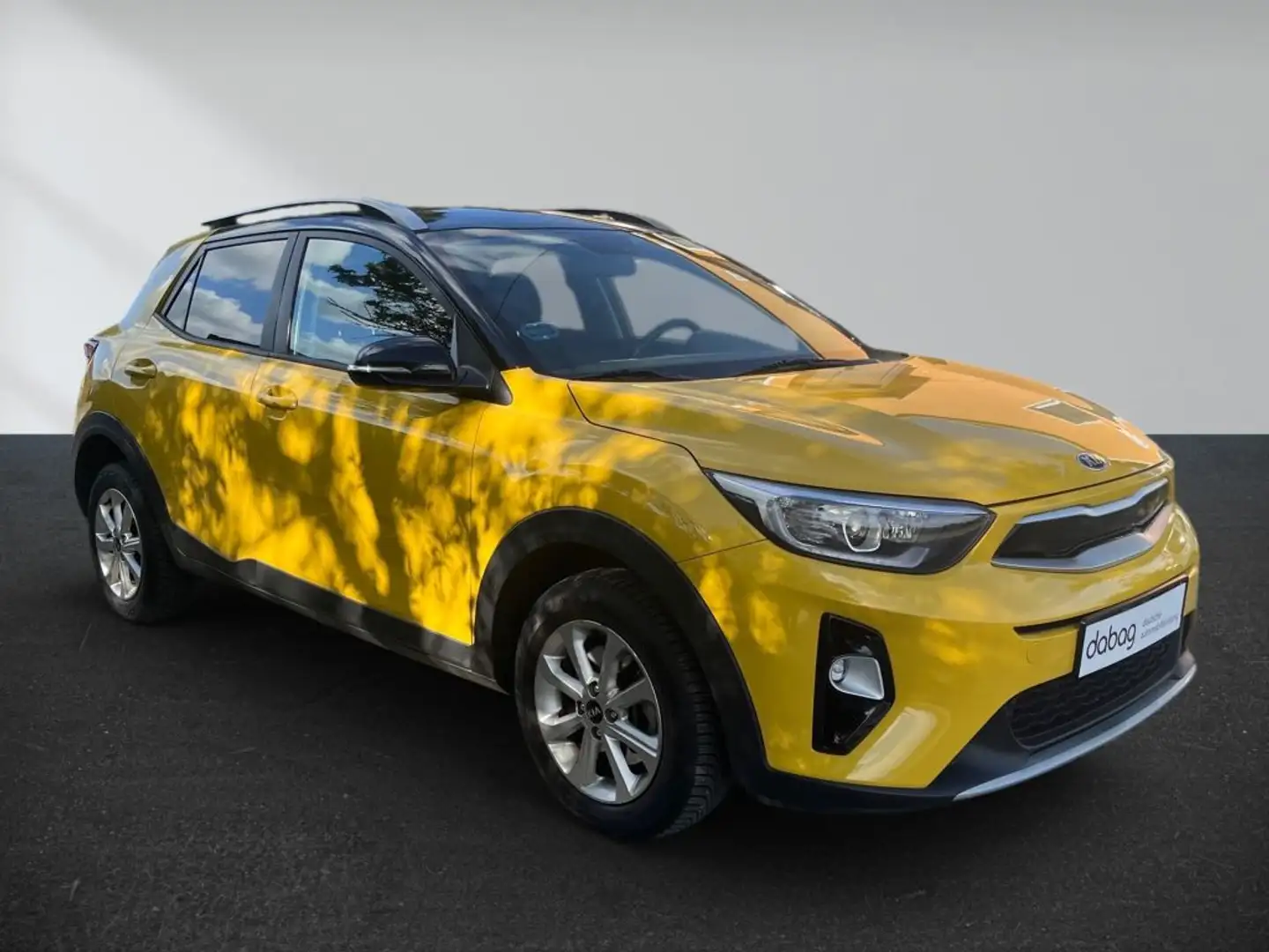 Kia Stonic 1.2 Spirit Geel - 2