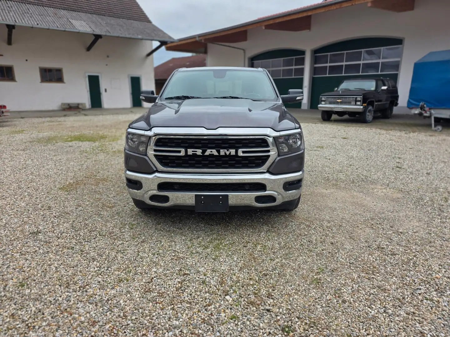 Dodge RAM Dodge Ram 1500 LoneStar 45000km! 4X4 v8 Grau - 2