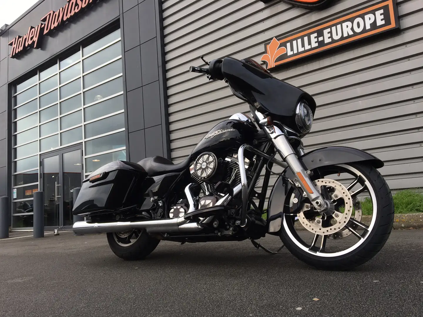 Harley-Davidson Street Glide Noir - 2