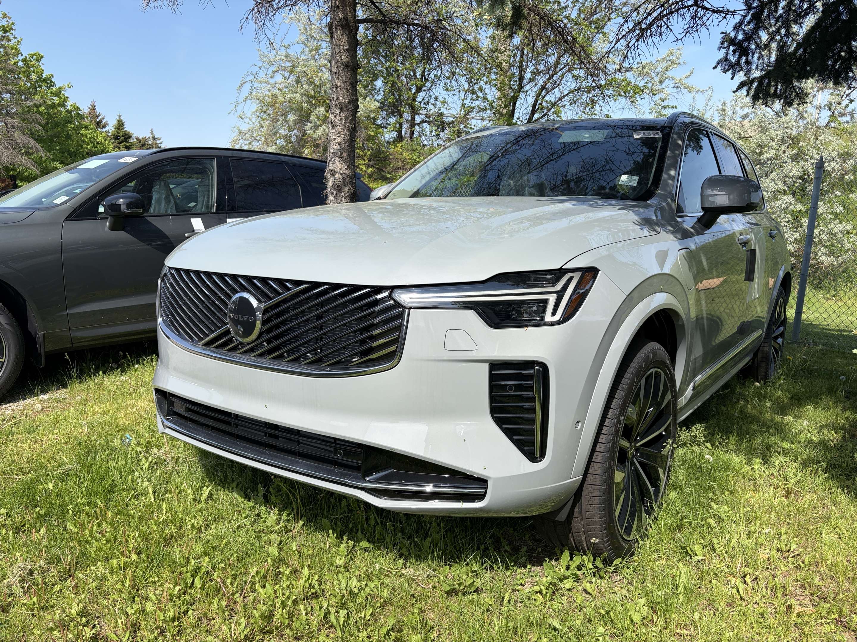 2026 Volvo XC90 T8 AWD Plus Bright Theme 7-Seater