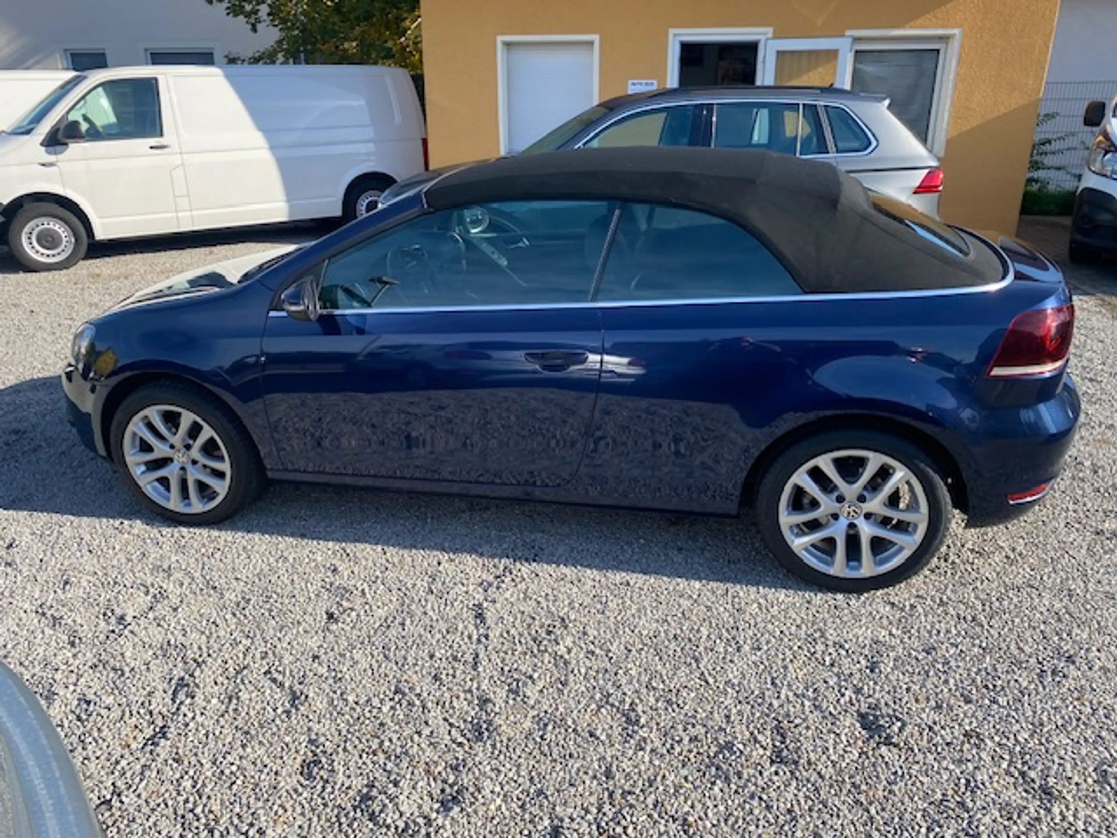 Volkswagen Golf Cabriolet Basis BMT 1 Hand 81tkm — photo 2