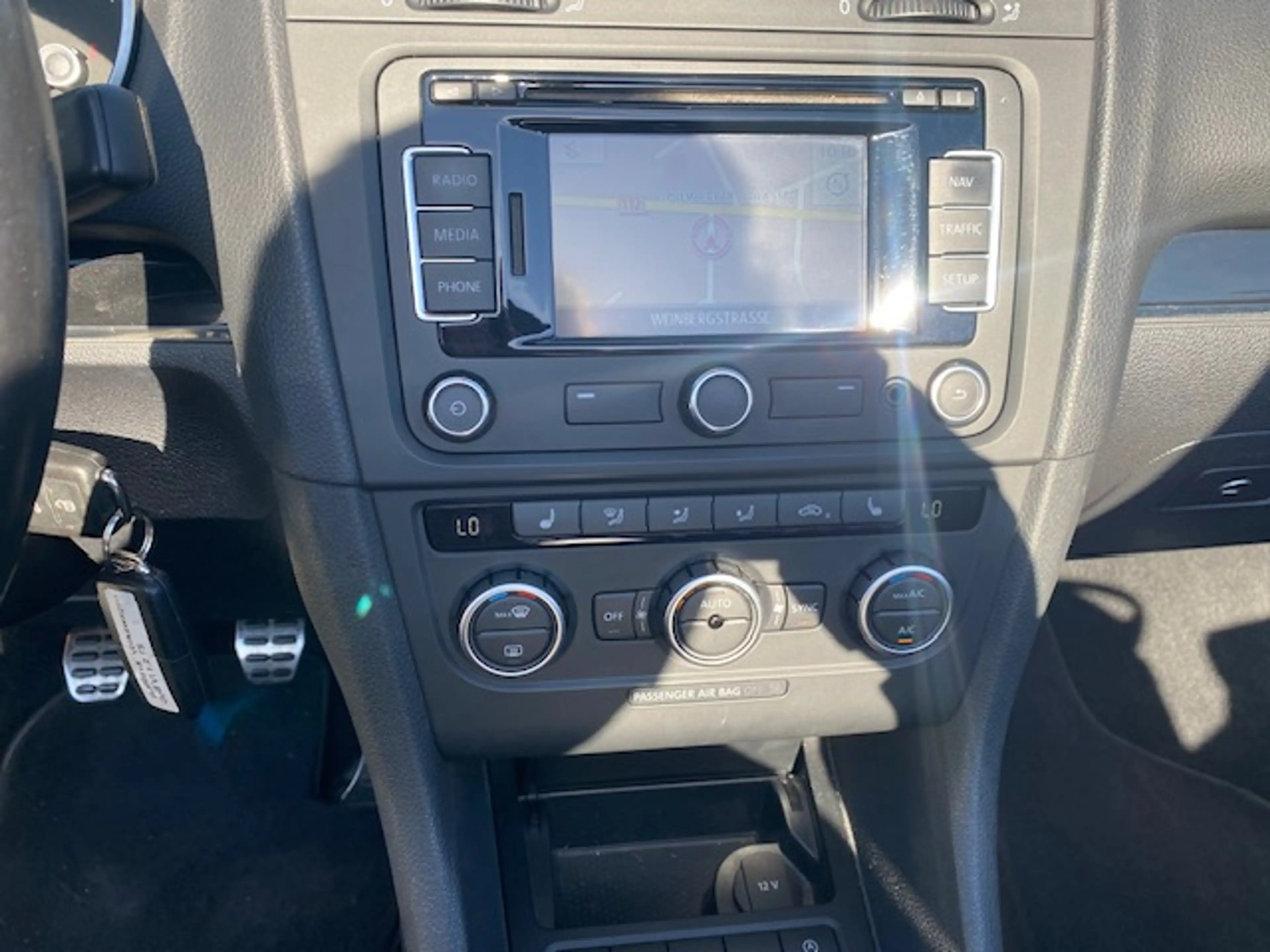 Volkswagen Golf Cabriolet Basis BMT 1 Hand 81tkm — photo 10