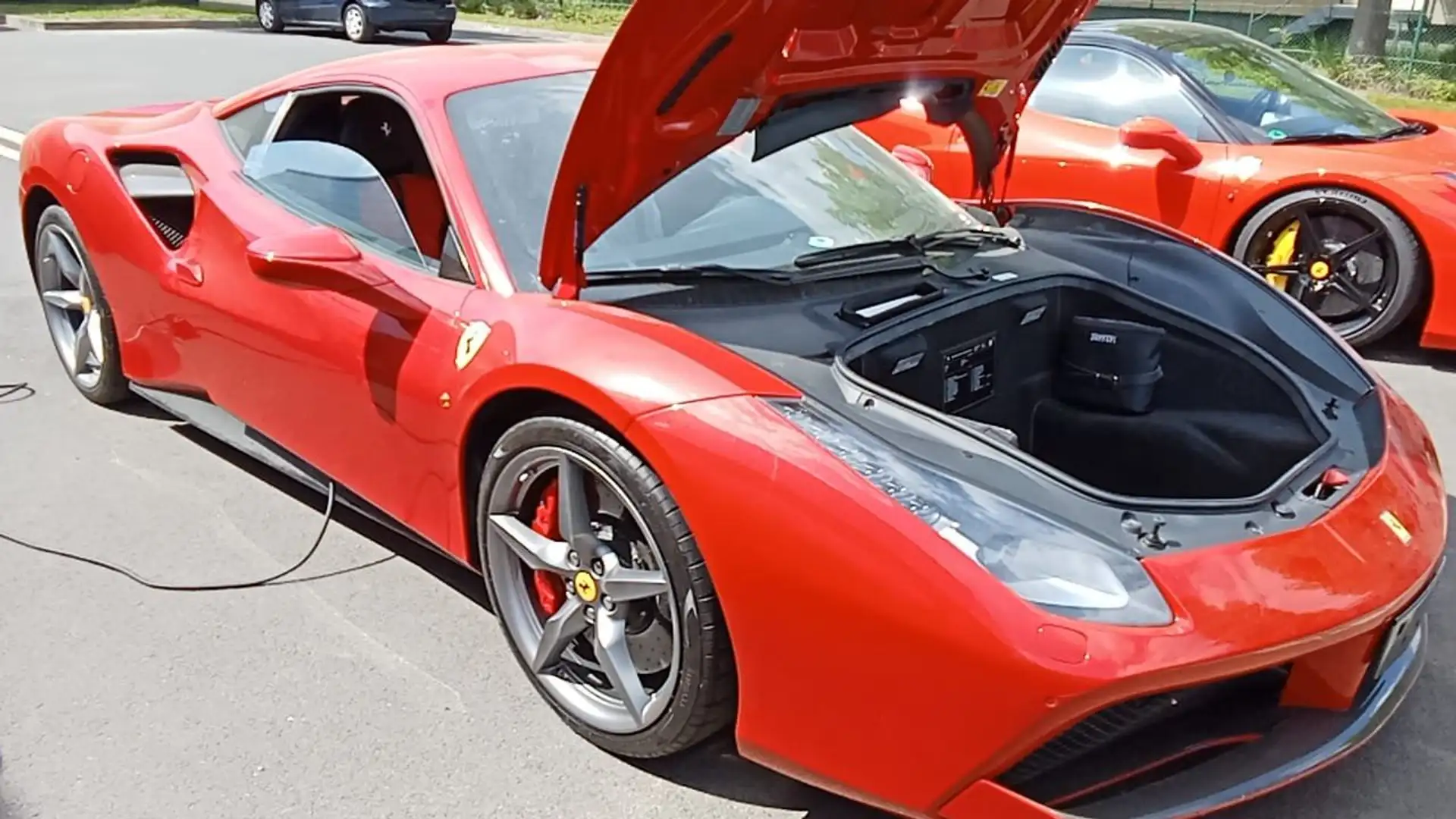 Ferrari 488 Coupe 3.9 GTB dct Rosso - 1