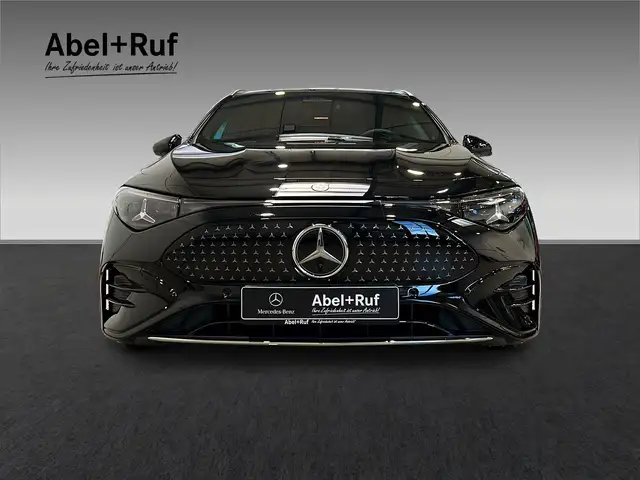 Mercedes-Benz 250 view 2