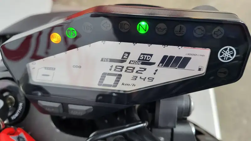 Yamaha MT-09 - foto 3