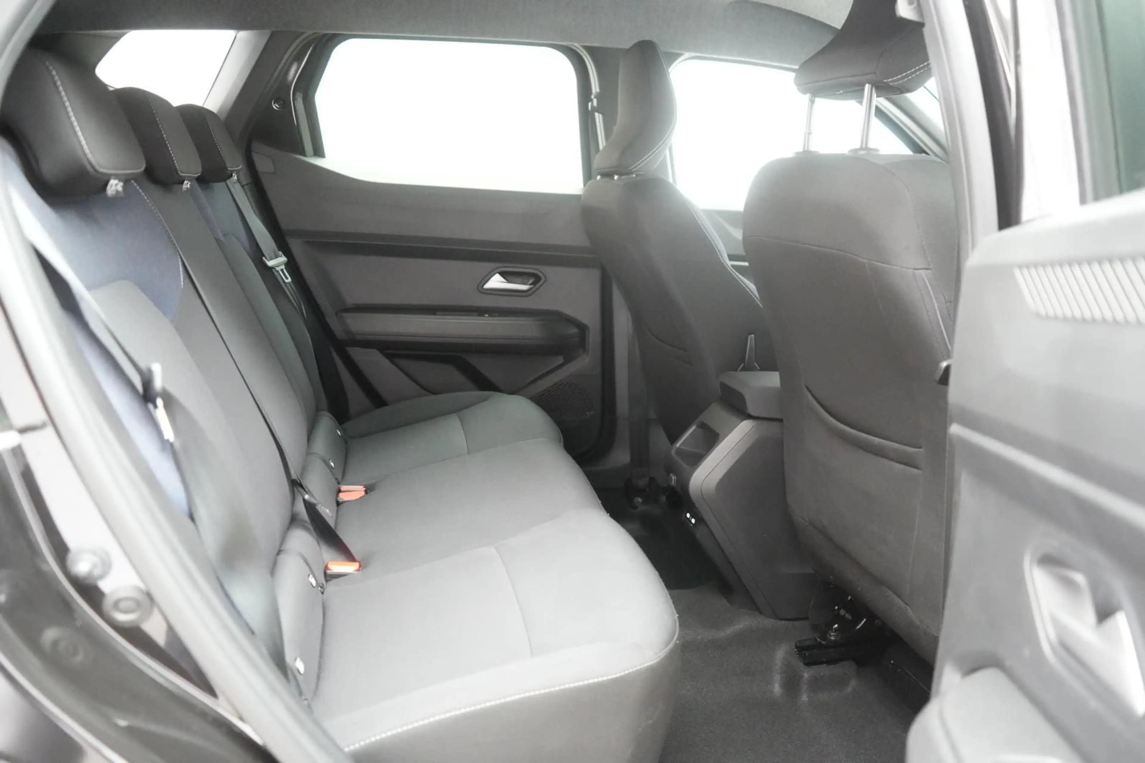 Dacia Duster 130 Journey — photo 9