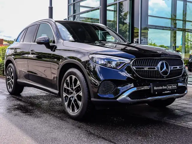 Mercedes-Benz GLC view 10