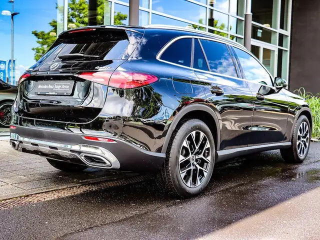 Mercedes-Benz GLC view 8