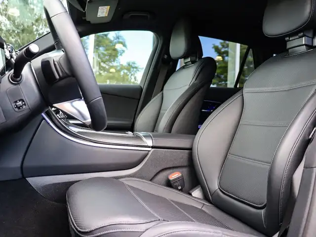 Mercedes-Benz GLC view 14