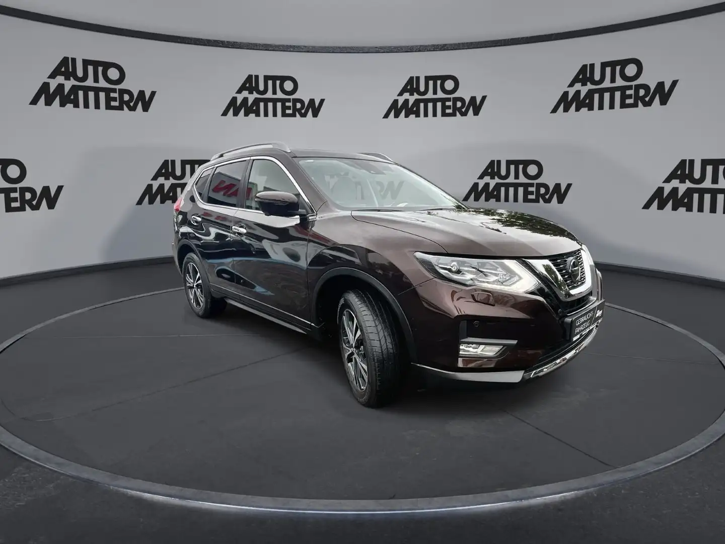 Nissan X-Trail 1.3 DIG-T Aut. N-Connecta*Navi*Panorama* Brun - 2
