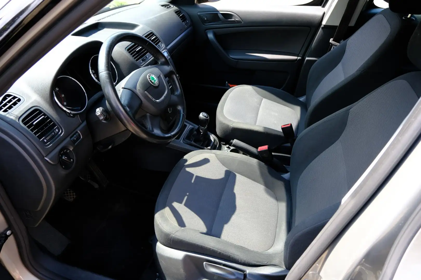 Skoda Yeti 1.2 TSI Sprint Airco|Cruise|1e Eigenaar! Beige - 2