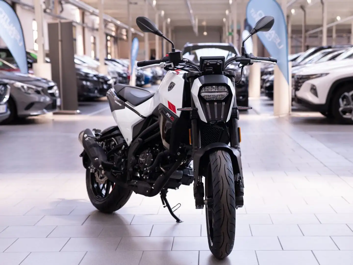 Peugeot PM-01 125cc ROADSTER ABS Blanc - 1