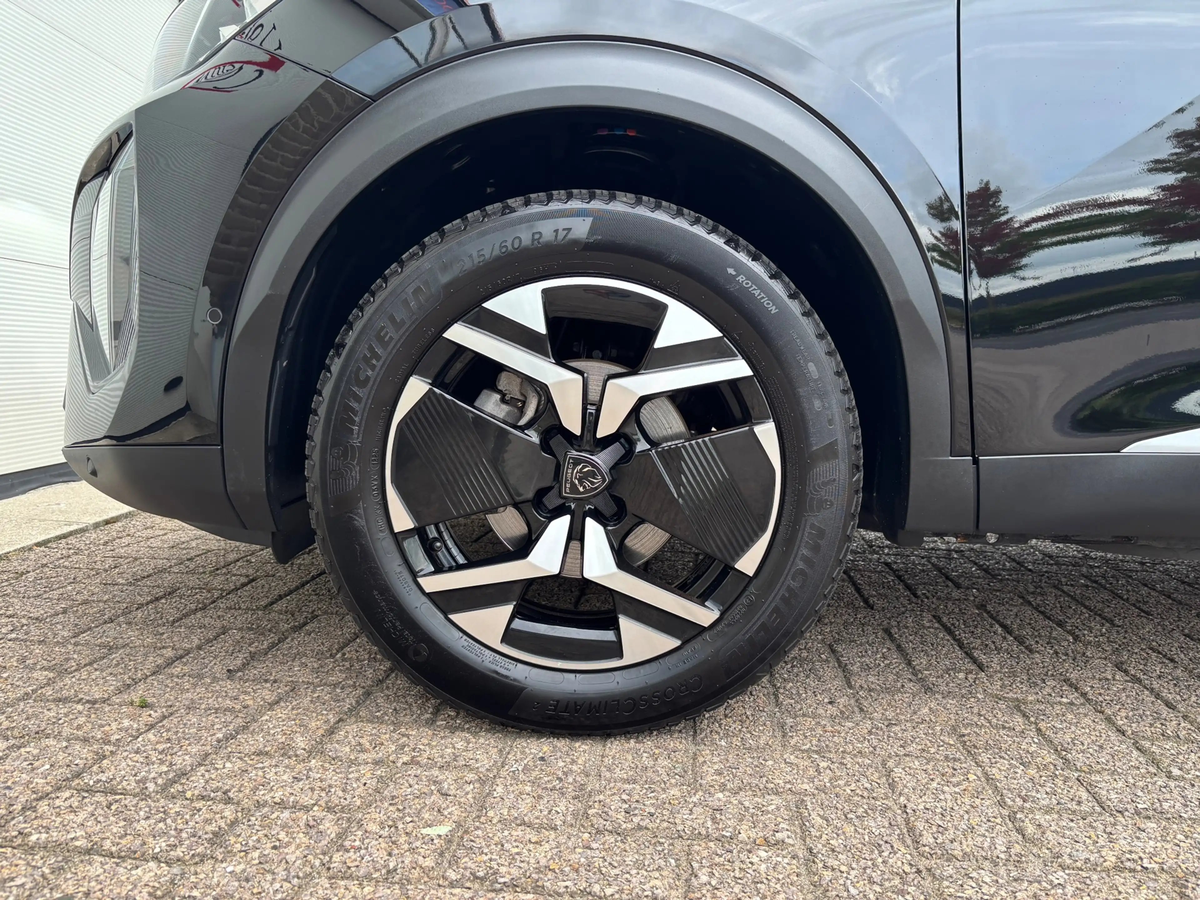 Peugeot 2008 1.2 PureTech 130 Allure|Carplay|Camera|Trekhaak — photo 27