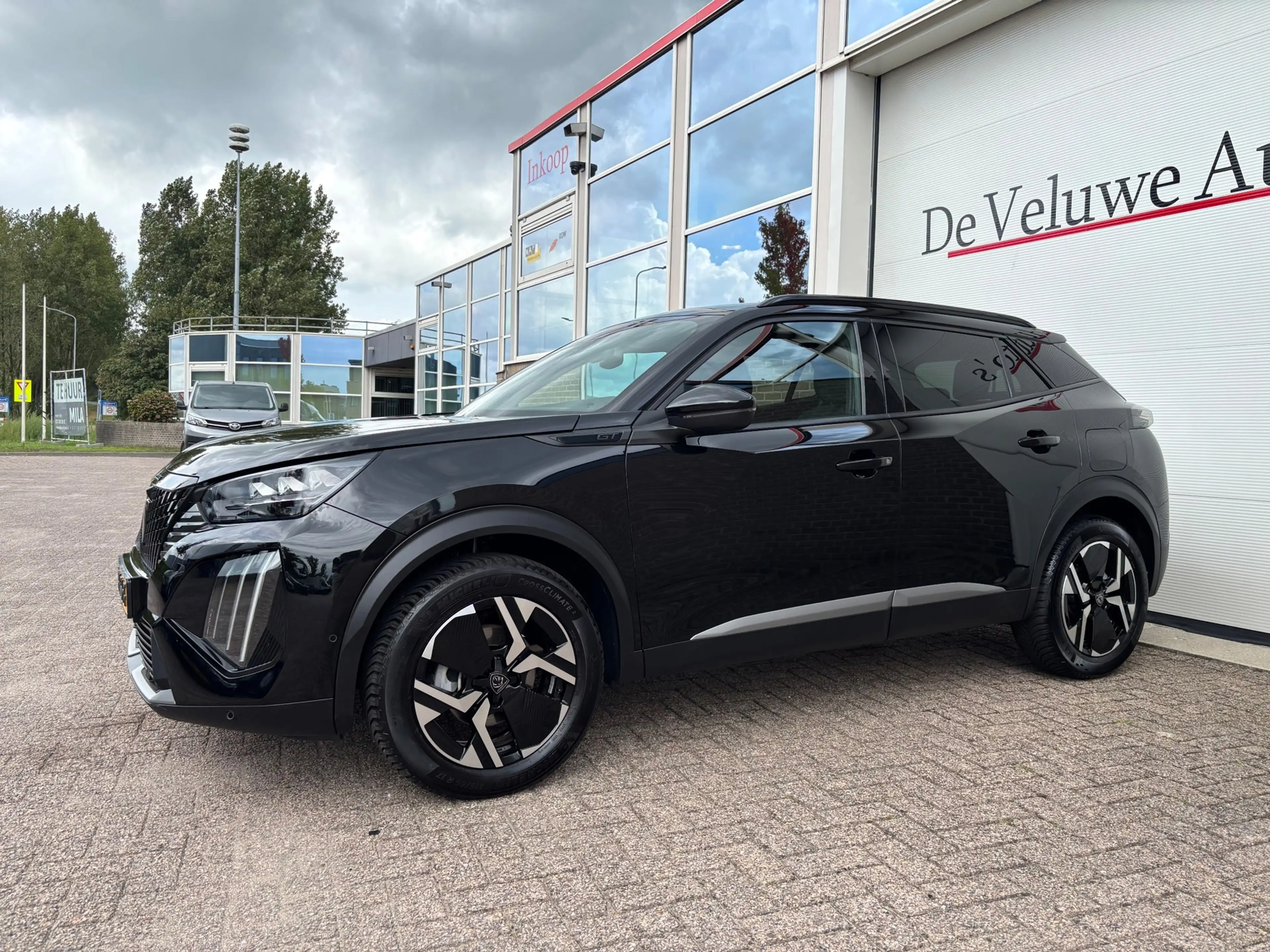 Peugeot 2008 1.2 PureTech 130 Allure|Carplay|Camera|Trekhaak — photo 10