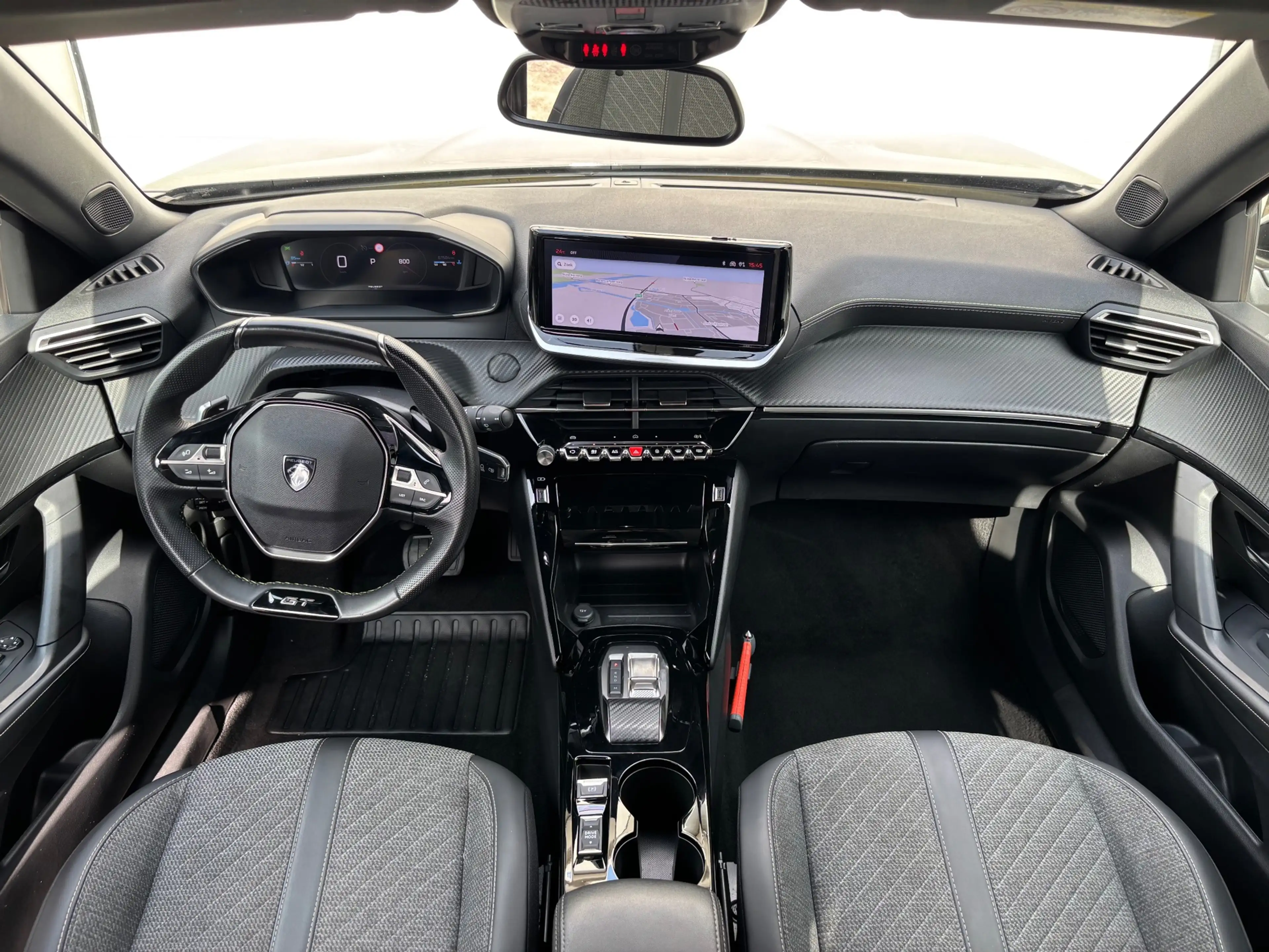 Peugeot 2008 1.2 PureTech 130 Allure|Carplay|Camera|Trekhaak — photo 3
