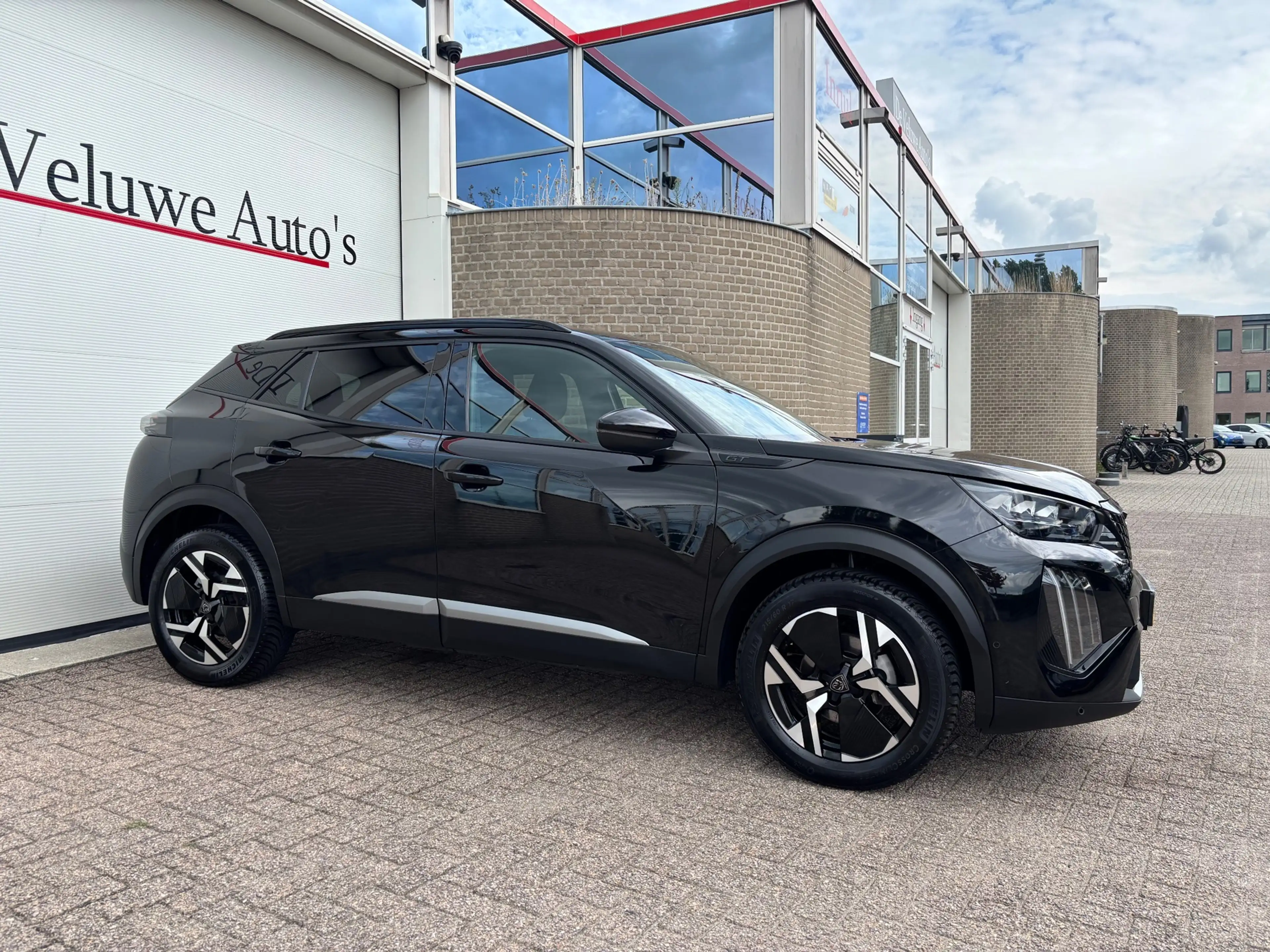 Peugeot 2008 1.2 PureTech 130 Allure|Carplay|Camera|Trekhaak — photo 25