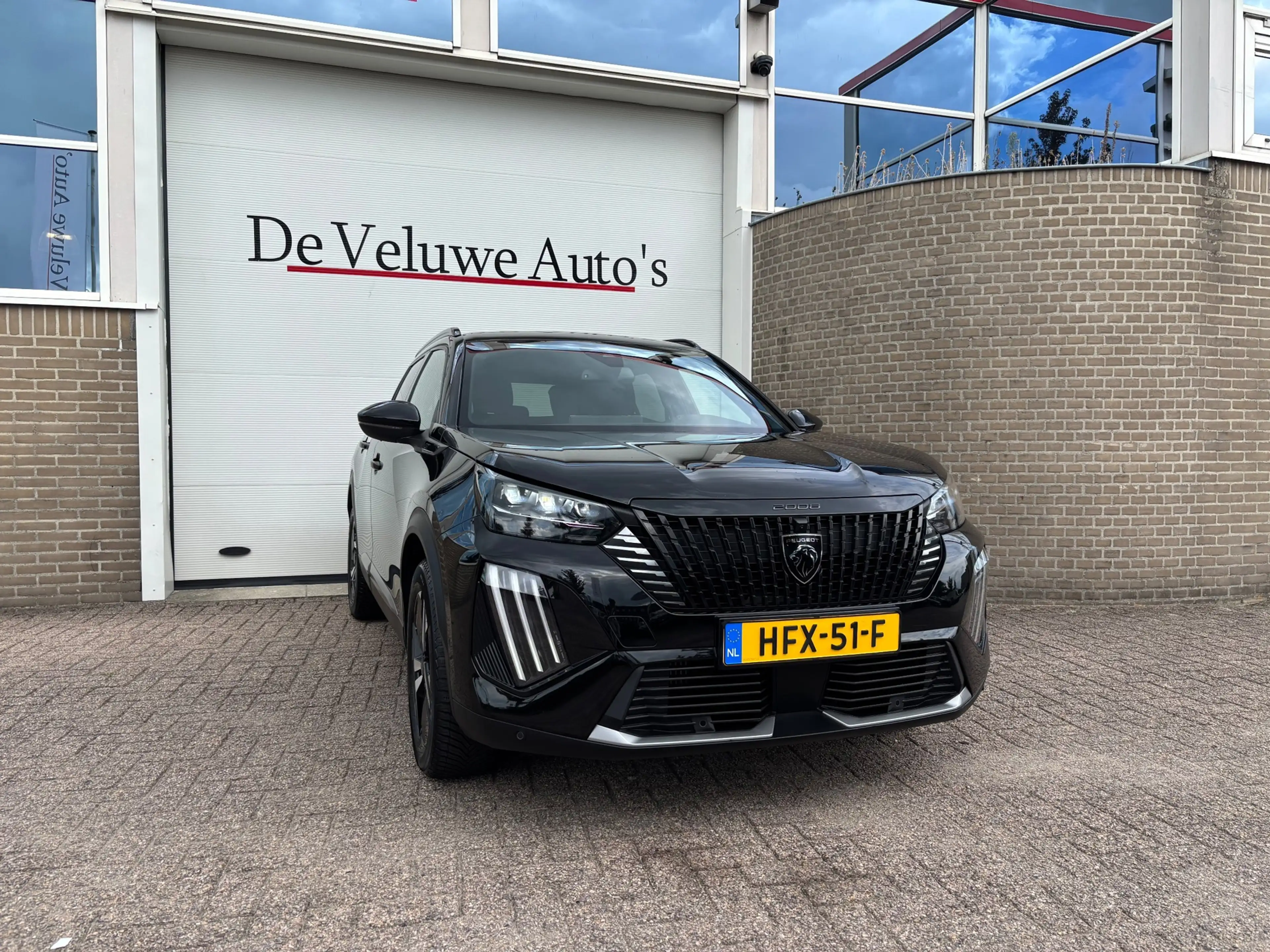 Peugeot 2008 1.2 PureTech 130 Allure|Carplay|Camera|Trekhaak — photo 4