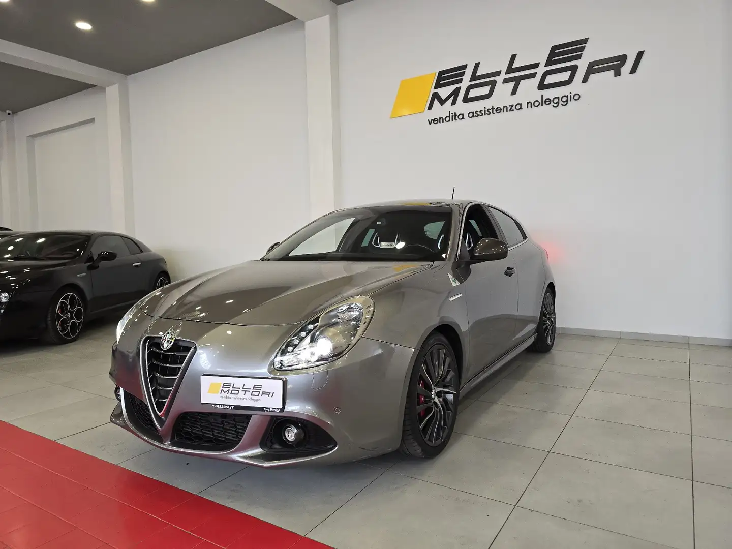 Alfa Romeo Giulietta Giulietta  1750 t. Quadrifoglio Verde 240cv tct Grigio - 2