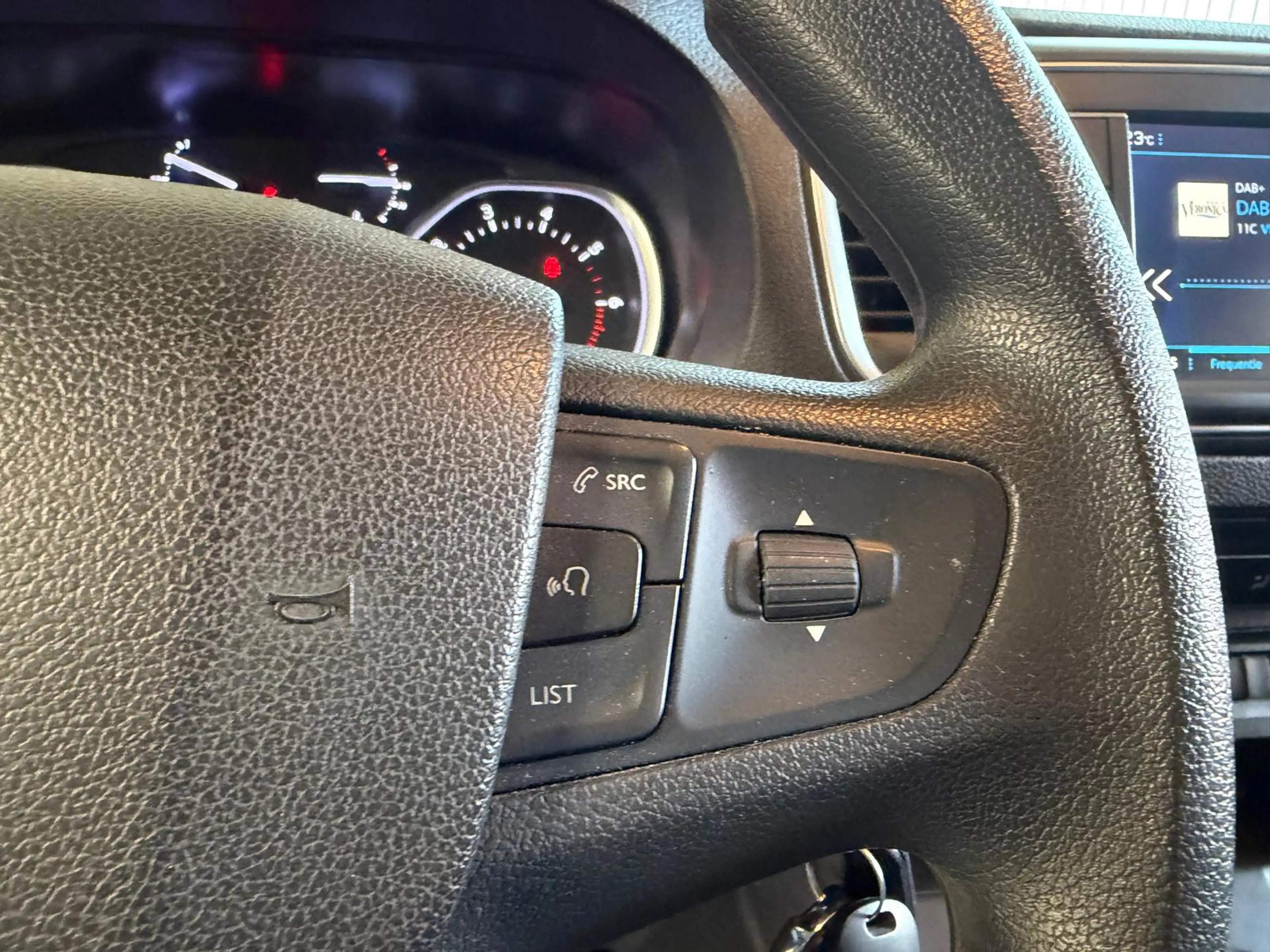 Peugeot Expert 1.5 BlueHDI 120 S&S L2 Navi, Camera, Carplay, Crui — photo 17