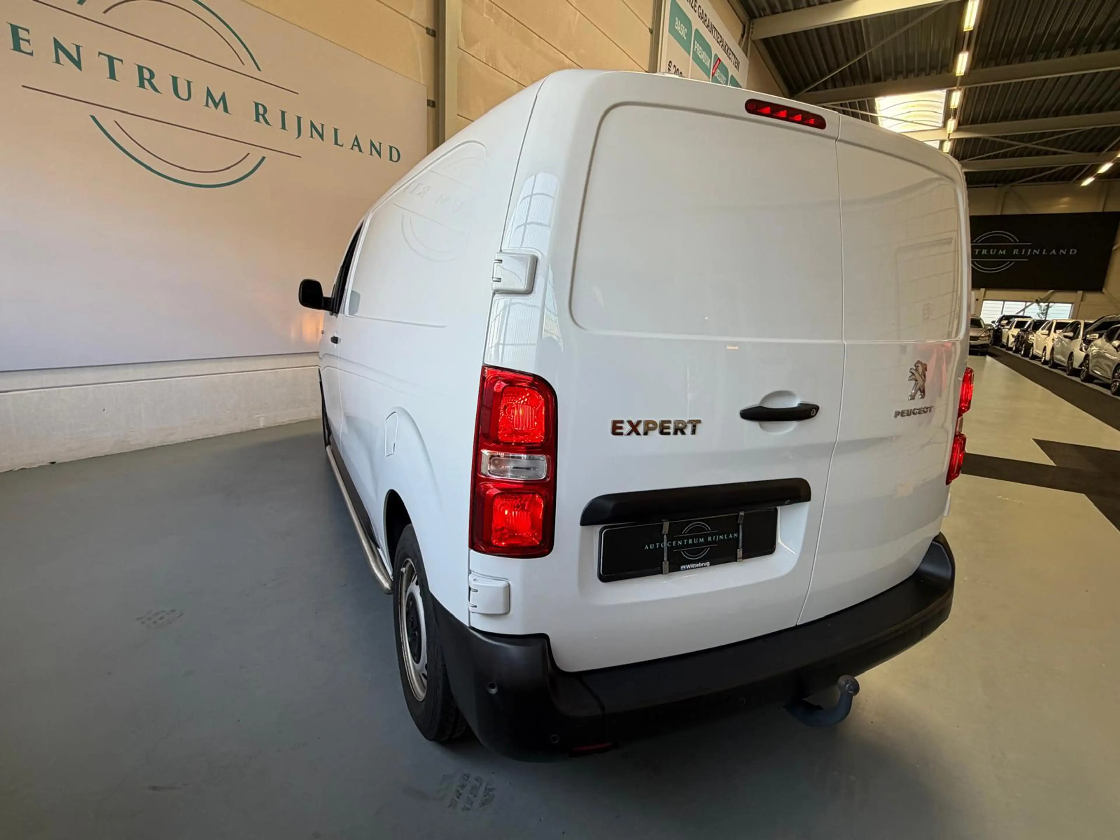 Peugeot Expert 1.5 BlueHDI 120 S&S L2 Navi, Camera, Carplay, Crui — photo 11