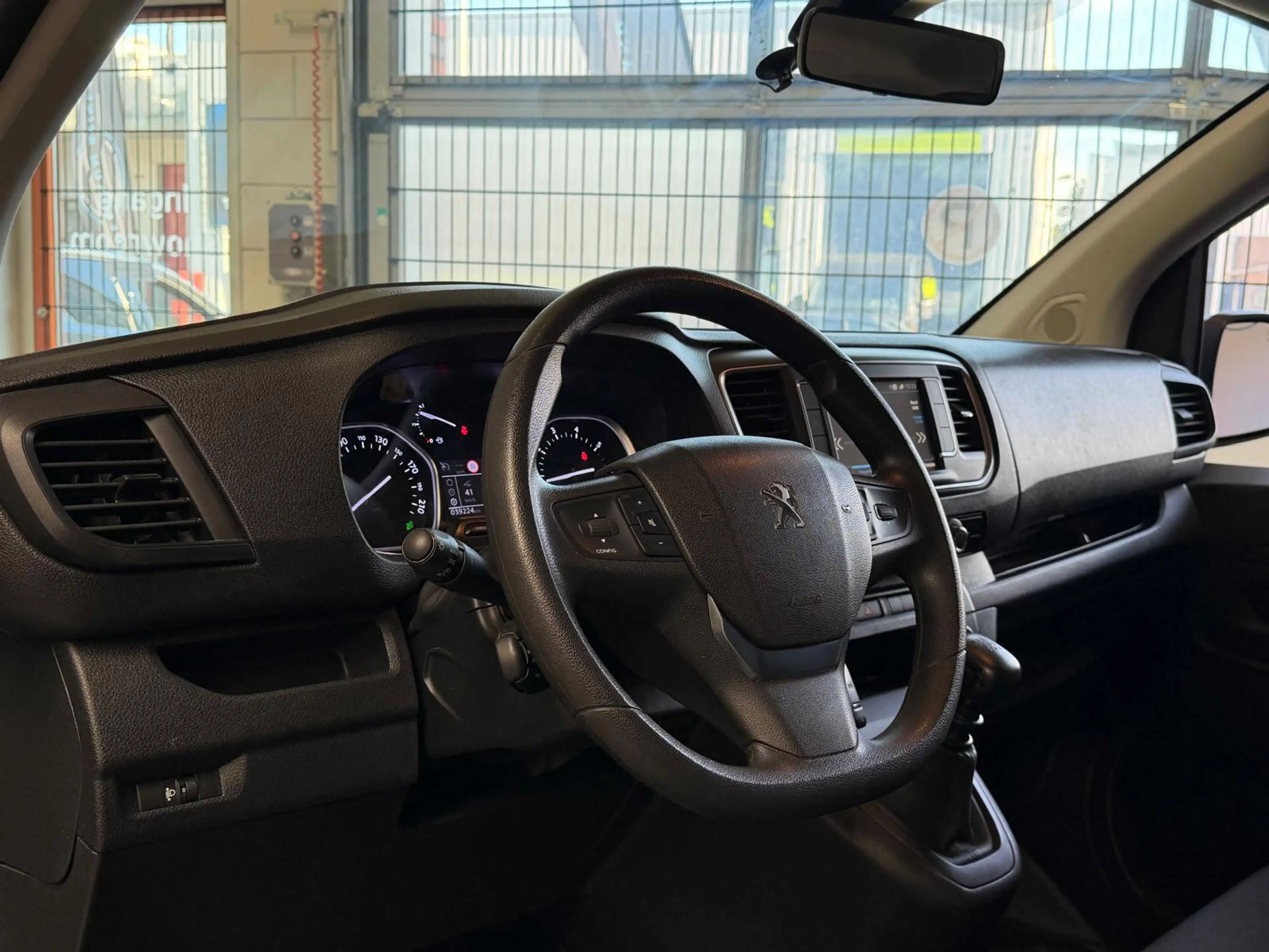 Peugeot Expert 1.5 BlueHDI 120 S&S L2 Navi, Camera, Carplay, Crui — photo 2