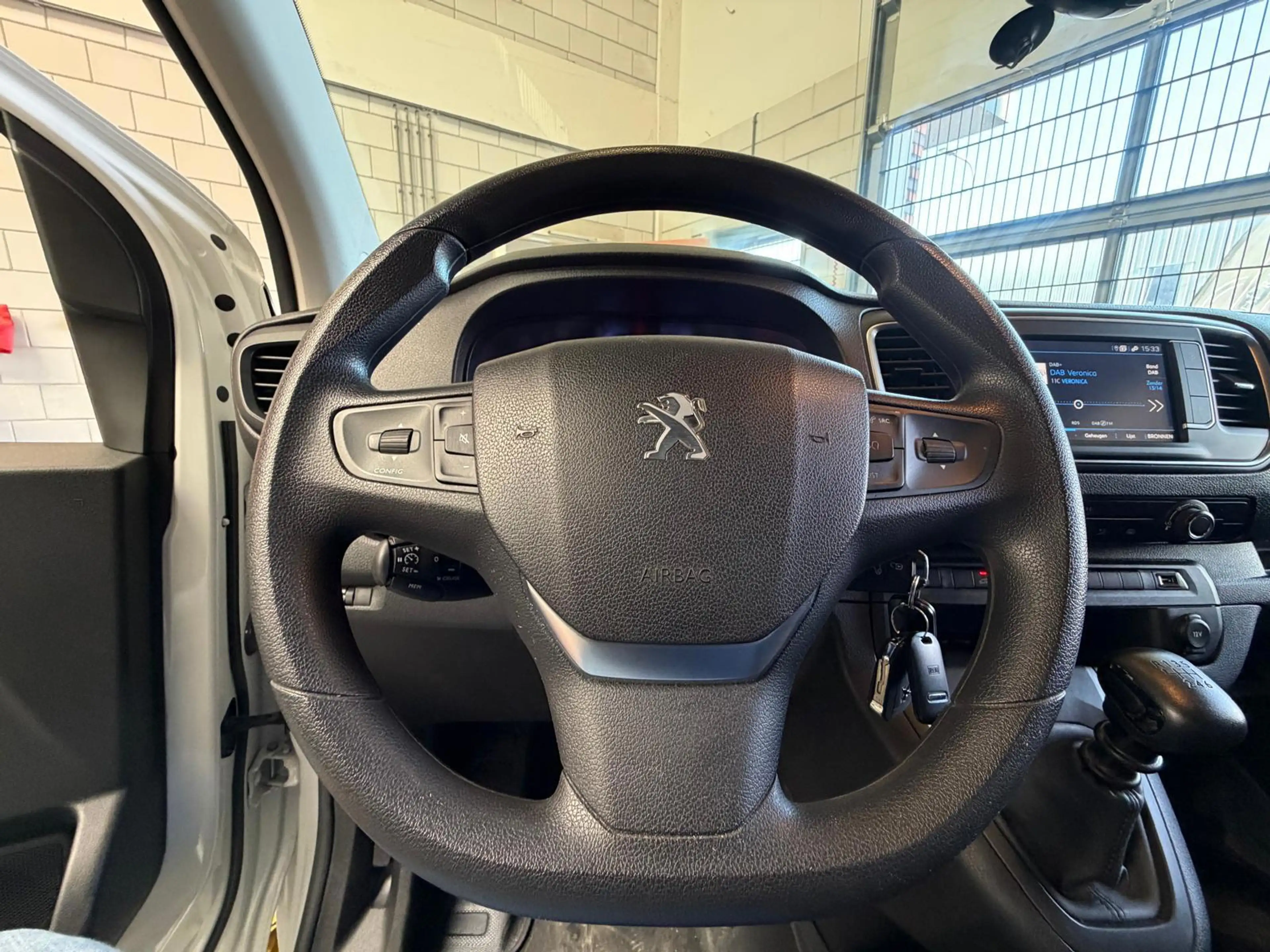Peugeot Expert 1.5 BlueHDI 120 S&S L2 Navi, Camera, Carplay, Crui — photo 16