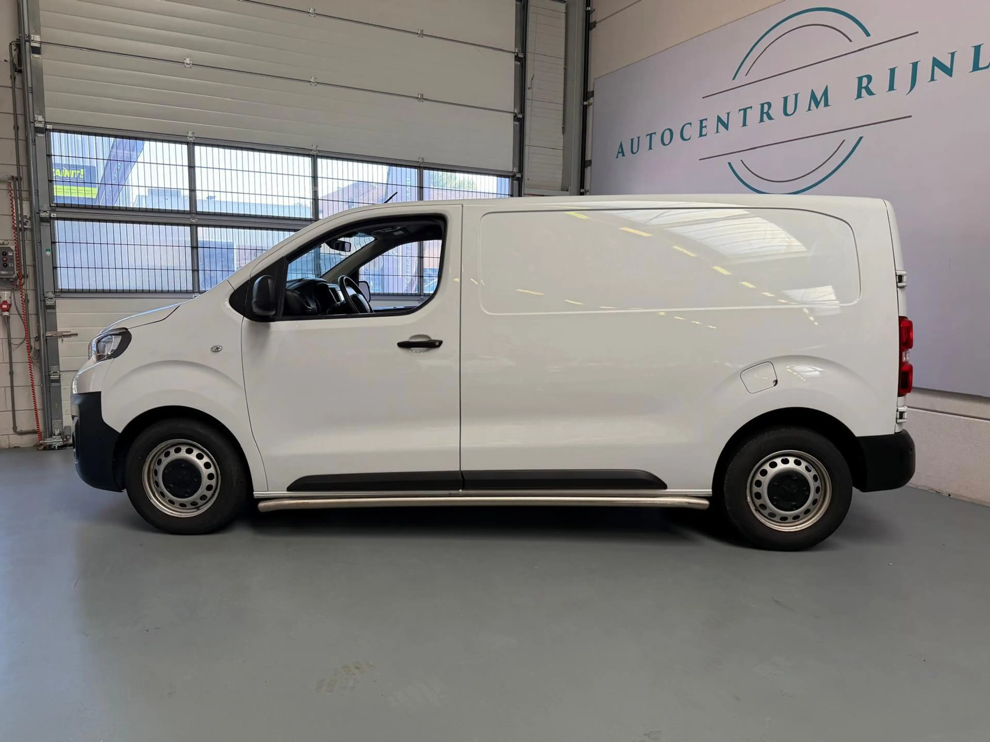 Peugeot Expert 1.5 BlueHDI 120 S&S L2 Navi, Camera, Carplay, Crui — photo 4