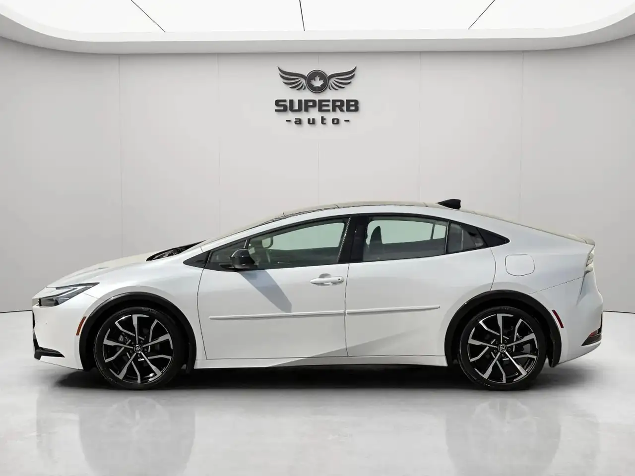 Toyota Prius Prime снимка Toyota Prius Prime