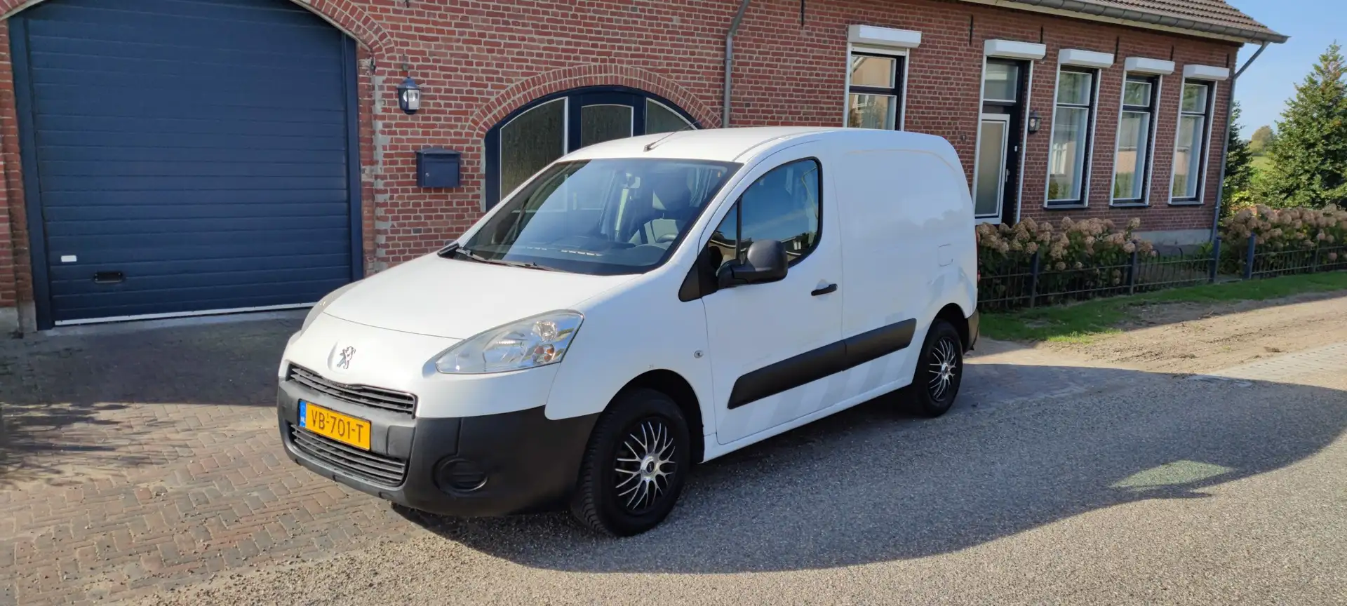 Peugeot Partner 120 1.6 HDI APK t/m 10-03-2026 - 1