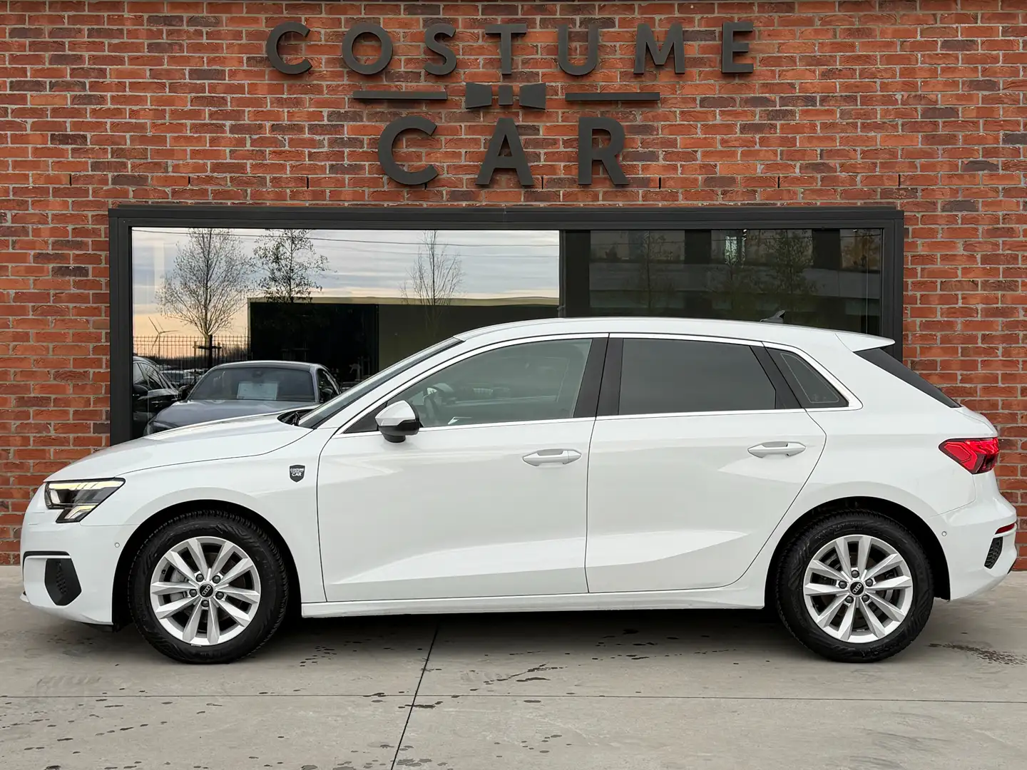 Audi A3 Sièges cuir/chauff - LED - ACC - Park assist Alb - 2