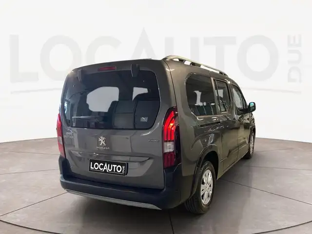 Peugeot Rifter view 4