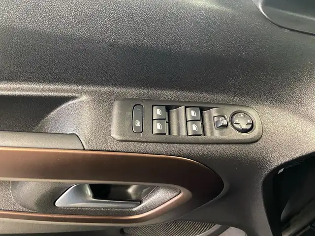 Peugeot Rifter view 14