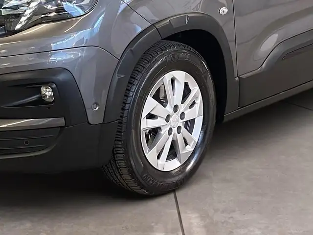Peugeot Rifter view 15