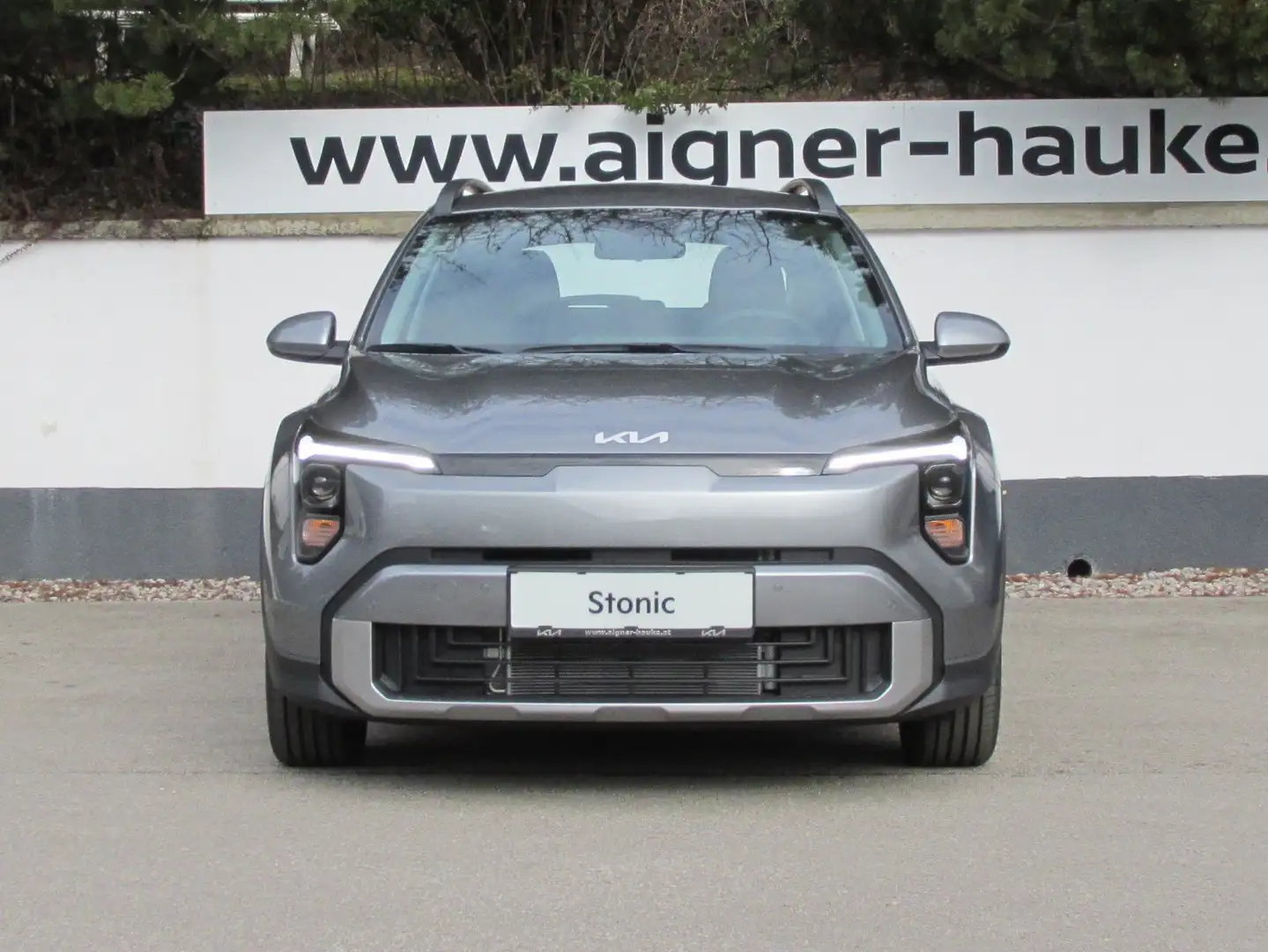 Kia Stonic 1,0 TGDI Titan MY26 Grau - 2