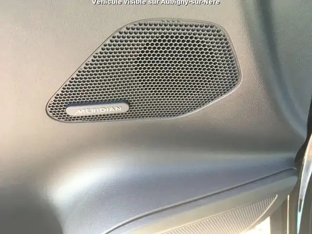 Jaguar F-Pace view 15