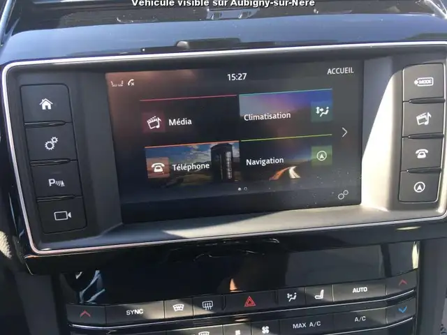 Jaguar F-Pace view 20