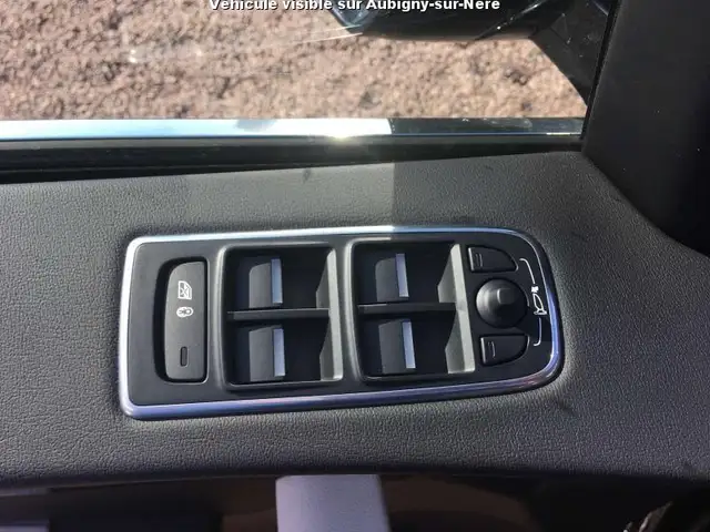 Jaguar F-Pace view 14