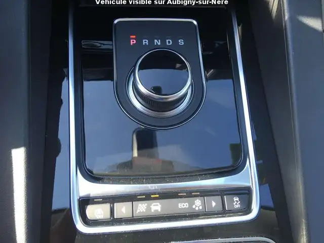 Jaguar F-Pace view 22