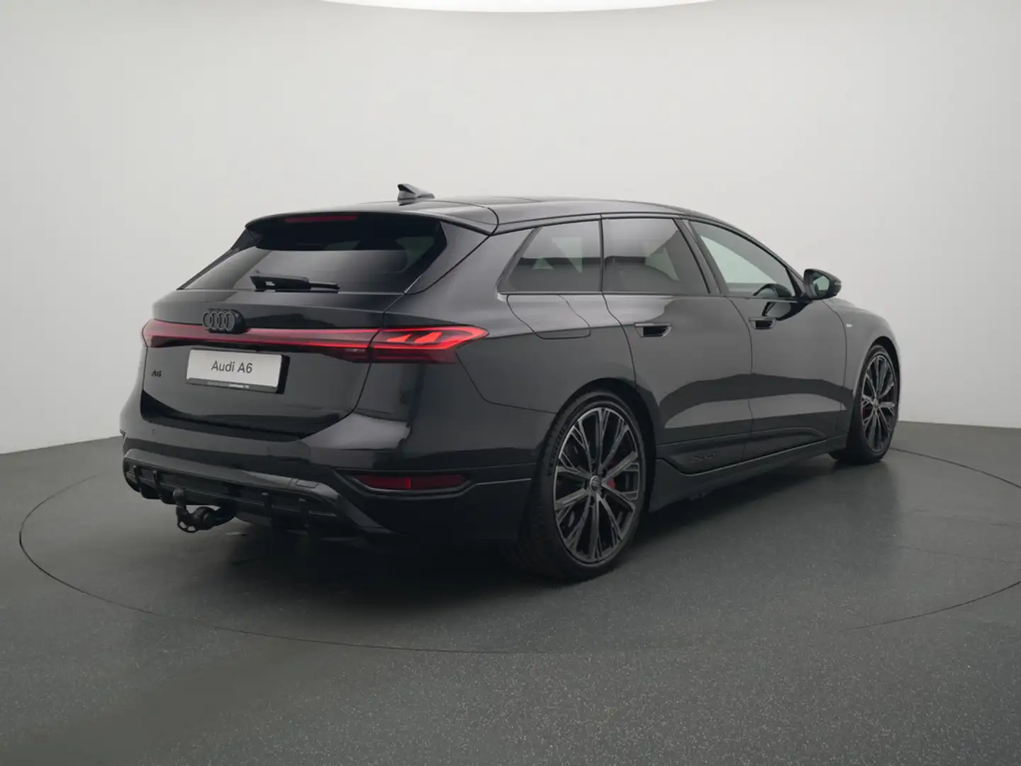 Audi A6 e-tron Avant performance PANO STANDHZ AHK Schwarz - 2