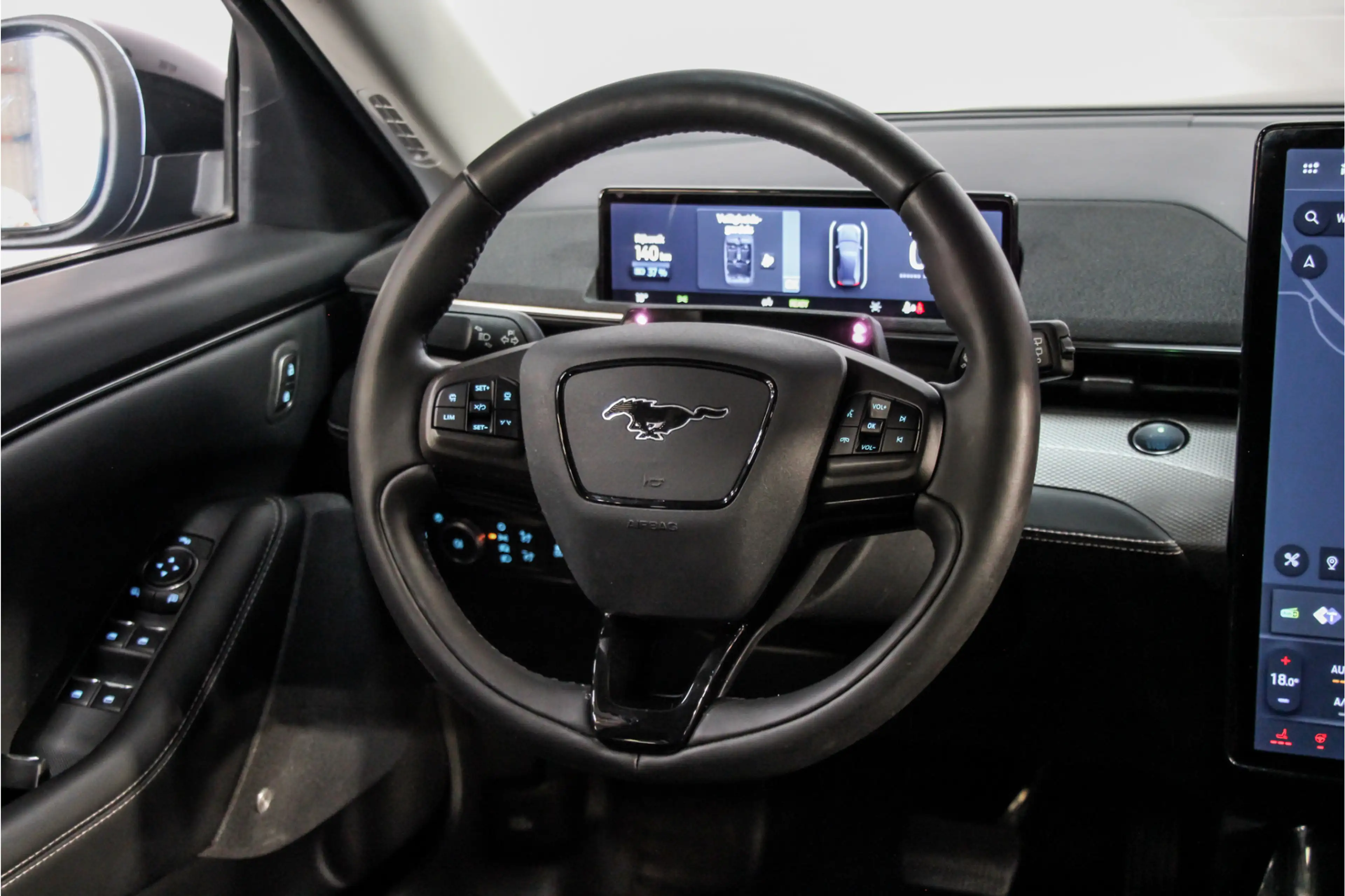 Ford Mustang Mach-E RWD 75 kWh |B&O|Leder|360cam|Stoelv| — photo 10