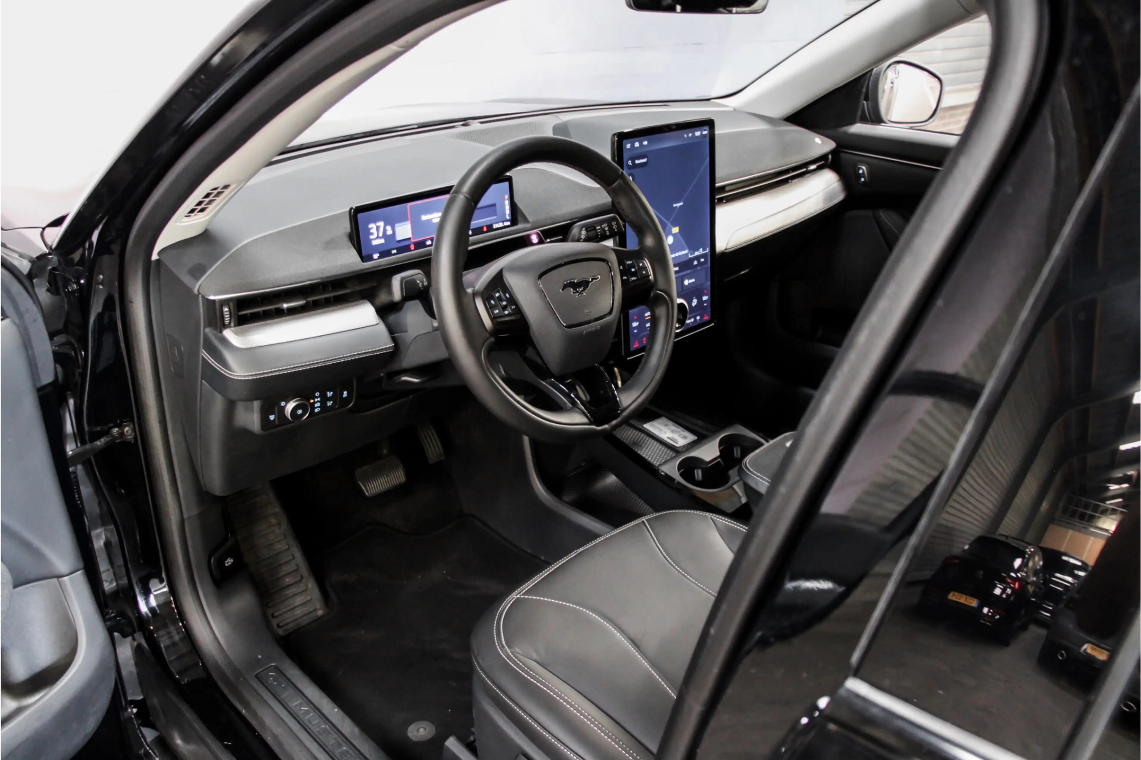 Ford Mustang Mach-E RWD 75 kWh |B&O|Leder|360cam|Stoelv| — photo 7