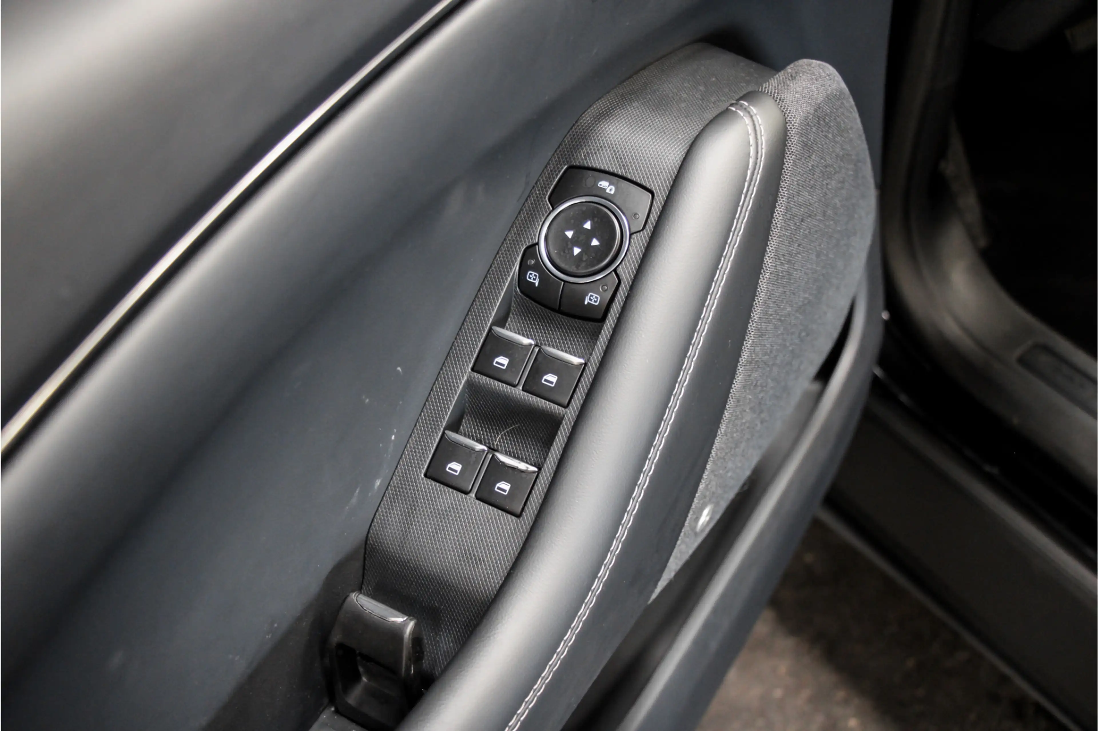 Ford Mustang Mach-E RWD 75 kWh |B&O|Leder|360cam|Stoelv| — photo 11